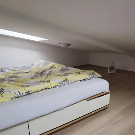 Cosy House With Mezzanine *